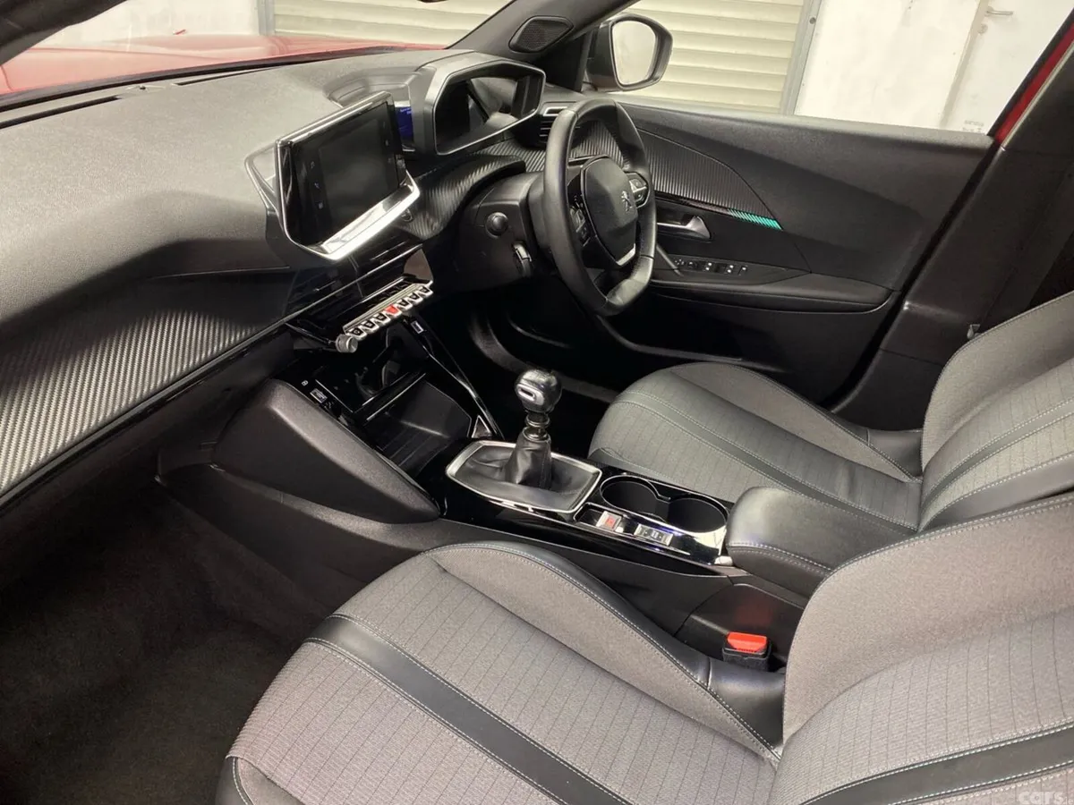 Peugeot 2008 MPV, Petrol, 2023, Red