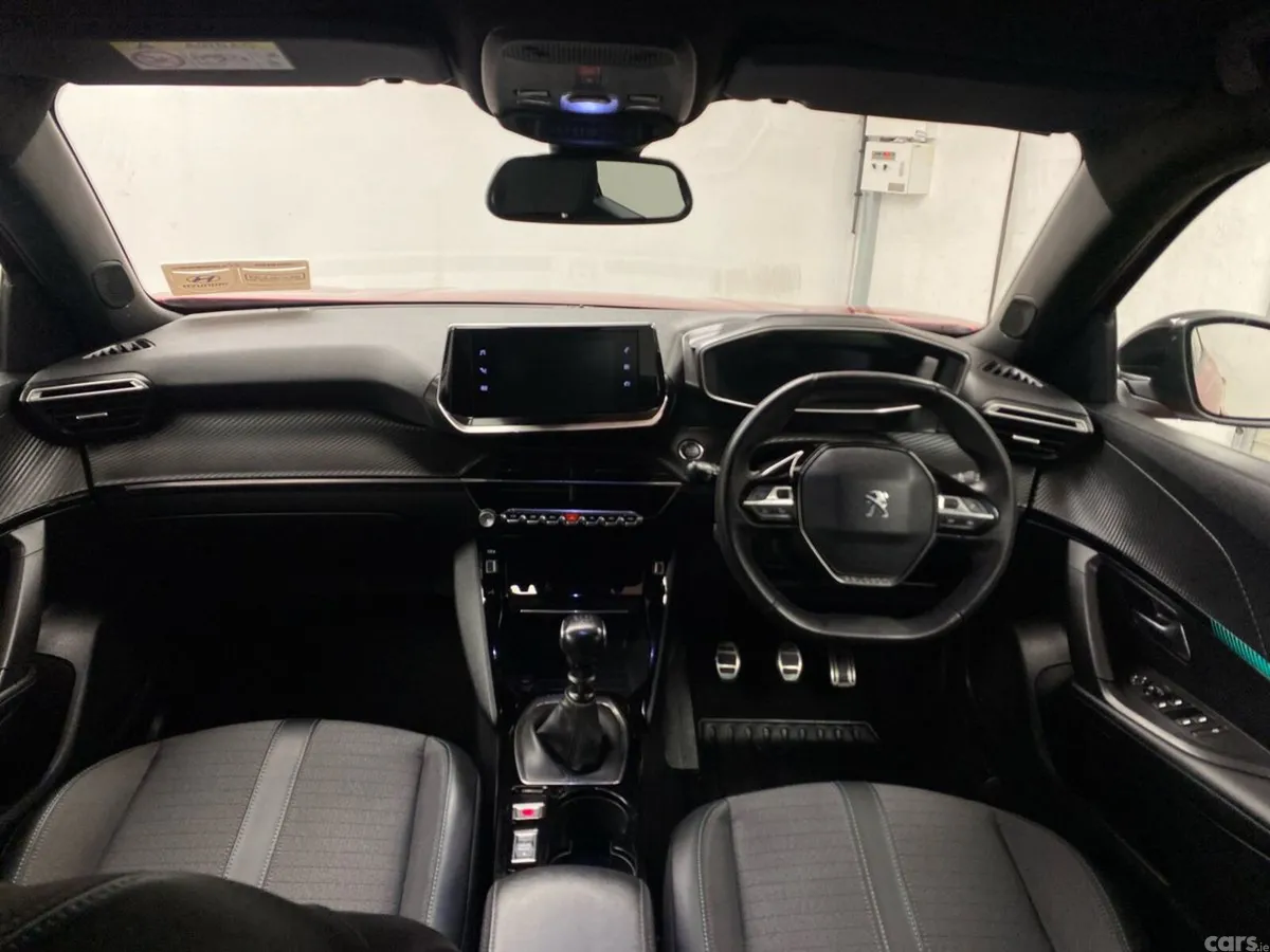 Peugeot 2008 MPV, Petrol, 2023, Red