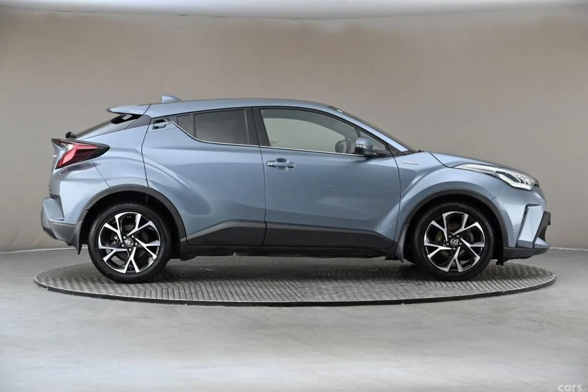 Toyota C-HR SUV, Petrol Hybrid, 2022, Grey