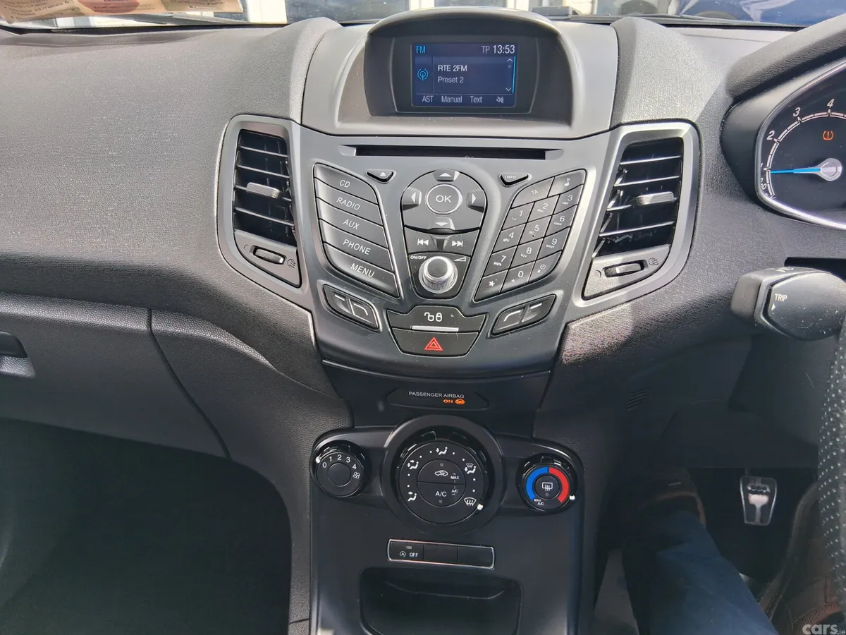 Ford Fiesta Hatchback, Petrol, 2017, White