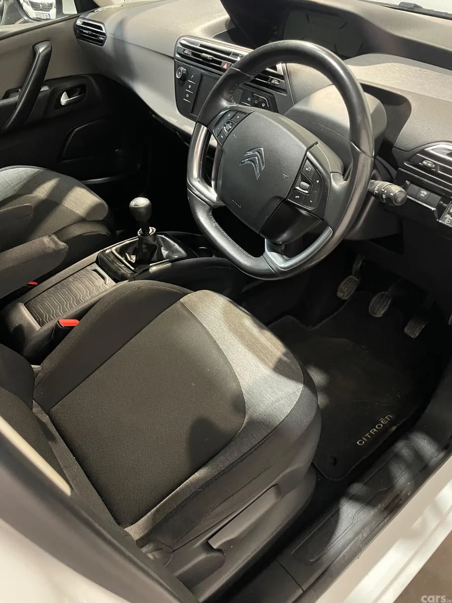 Citroen C4 Hatchback, Diesel, 2017, White