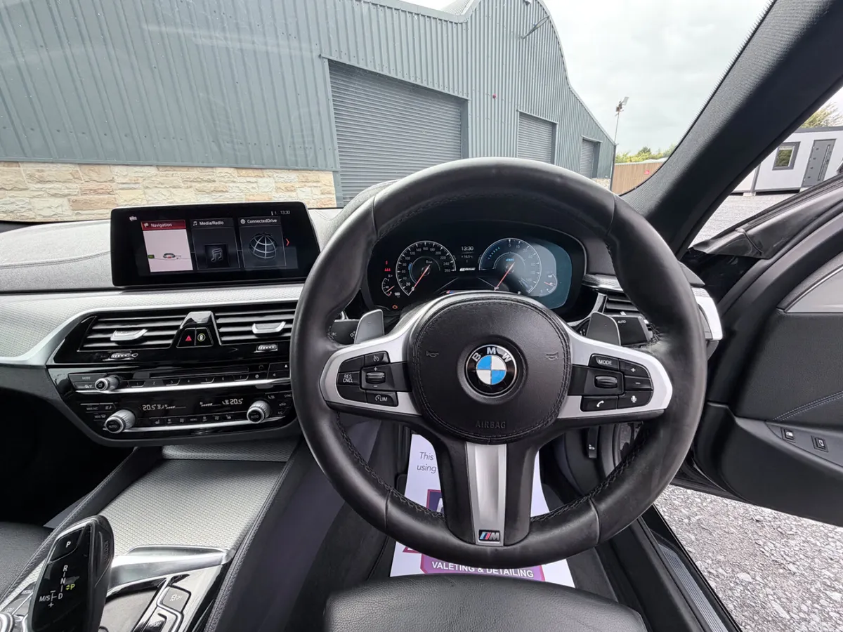 BMW 5-Series Saloon, Petrol Plug-in Hybrid, 2018, Black