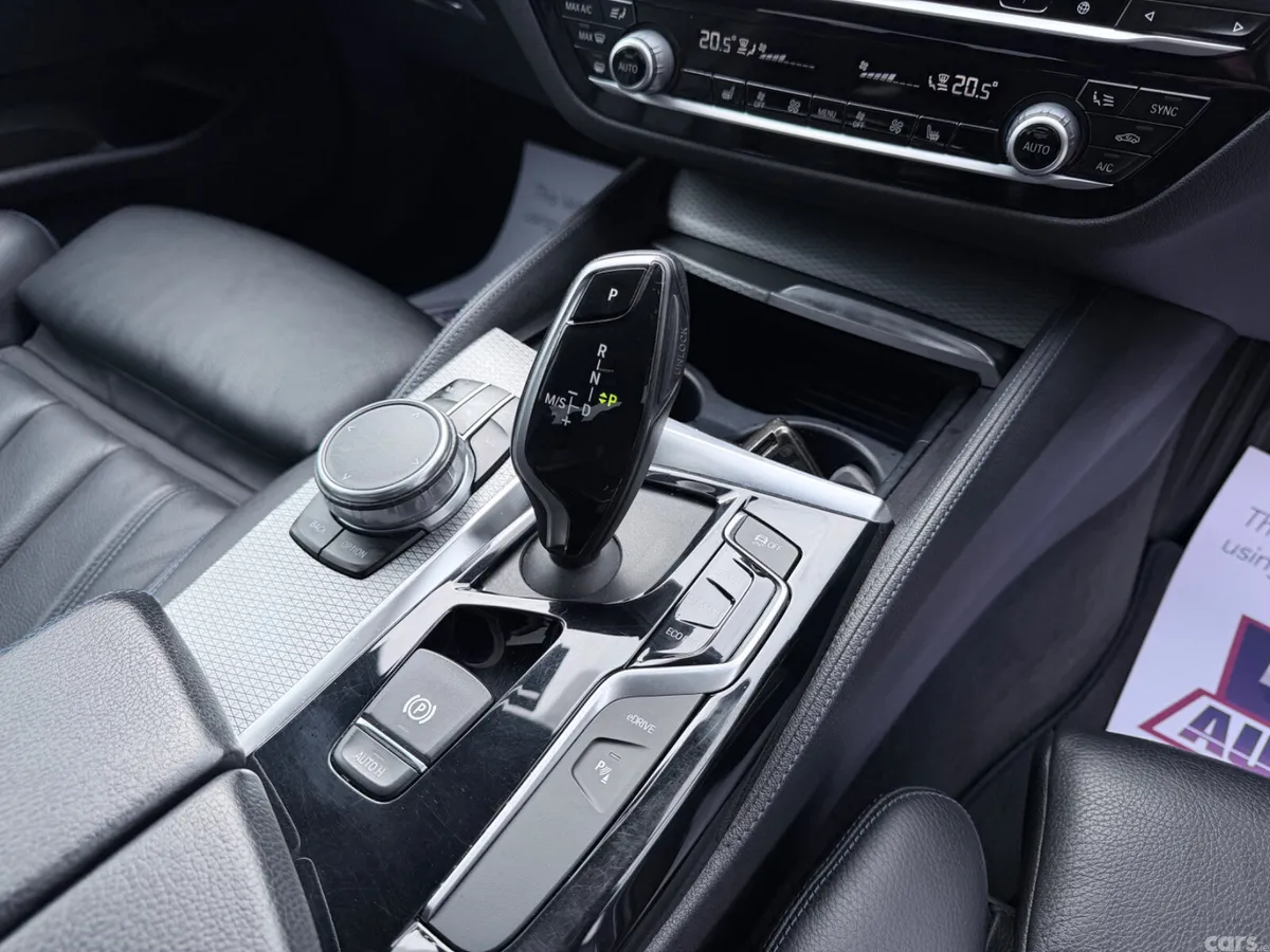 BMW 5-Series Saloon, Petrol Plug-in Hybrid, 2018, Black