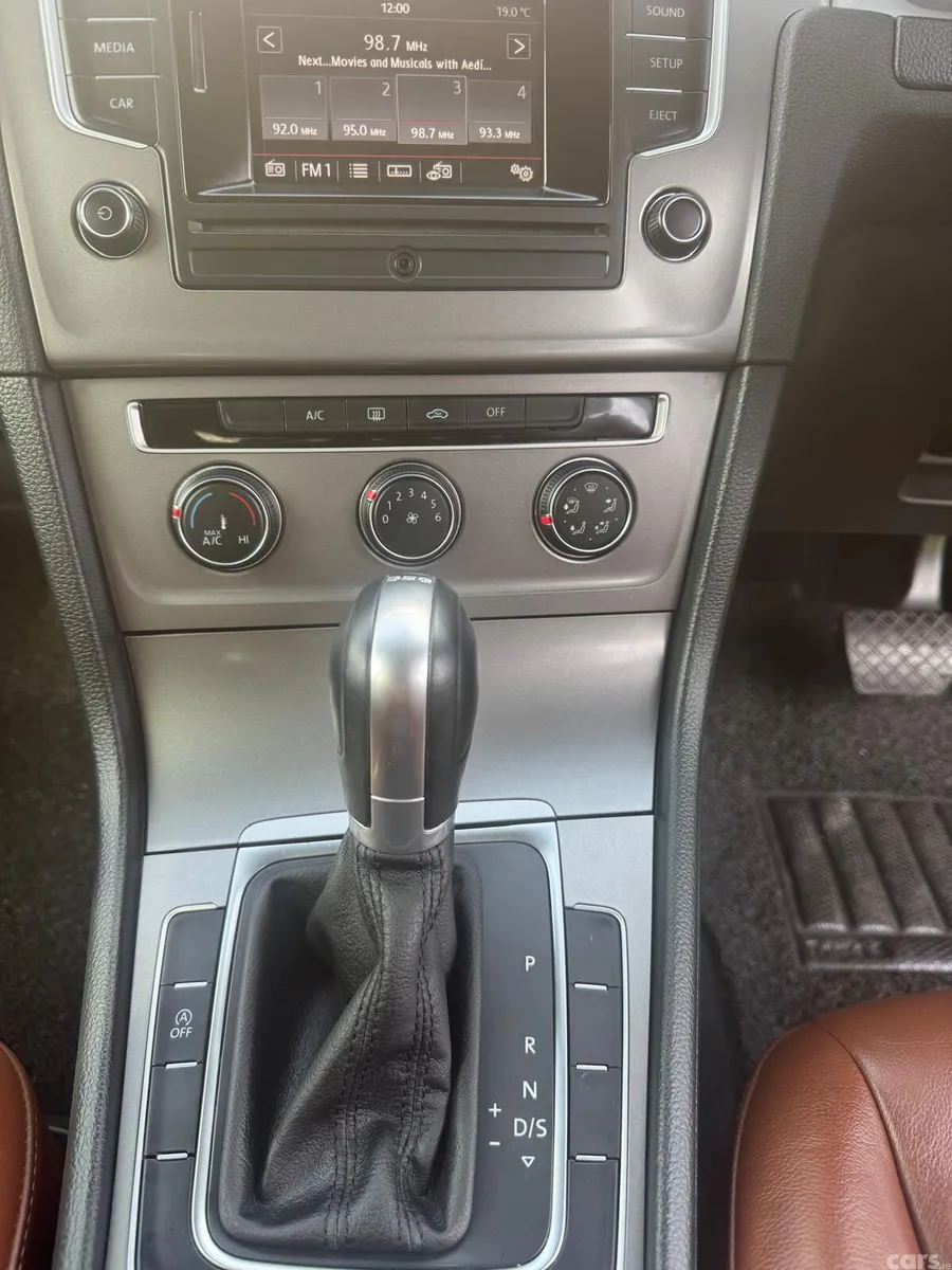 Volkswagen Golf Hatchback, Petrol, 2016, Black