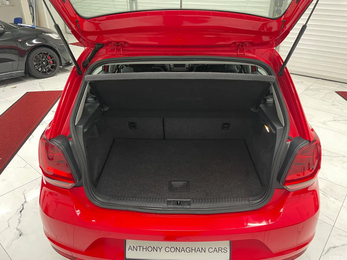 Volkswagen Polo Hatchback, Petrol, 2016, Red