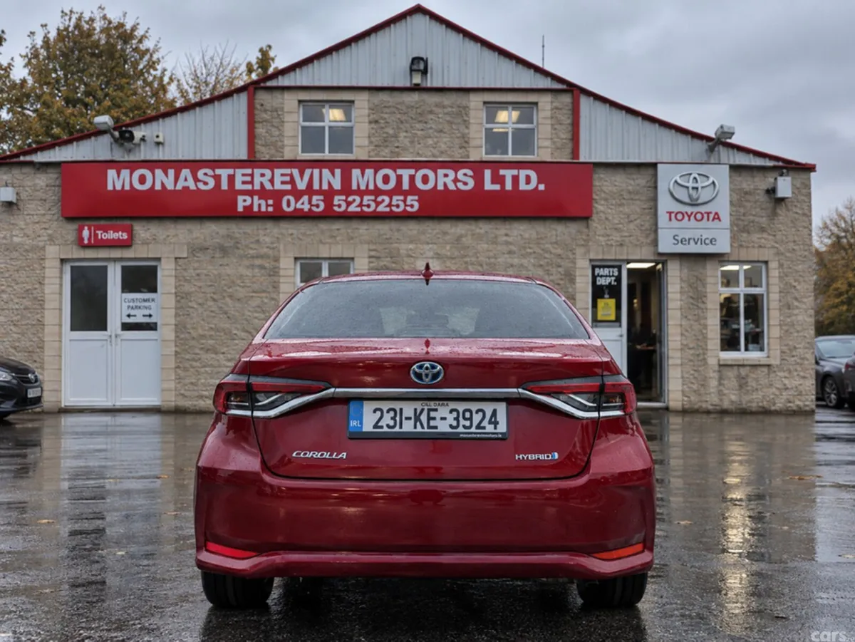 Toyota Corolla Saloon, Petrol Hybrid, 2023, Red