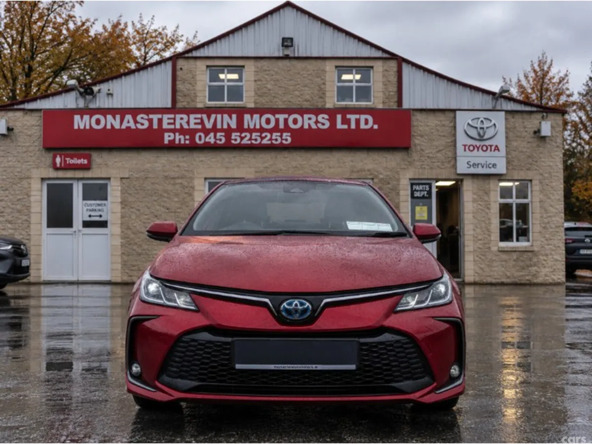 Toyota Corolla Saloon, Petrol Hybrid, 2023, Red
