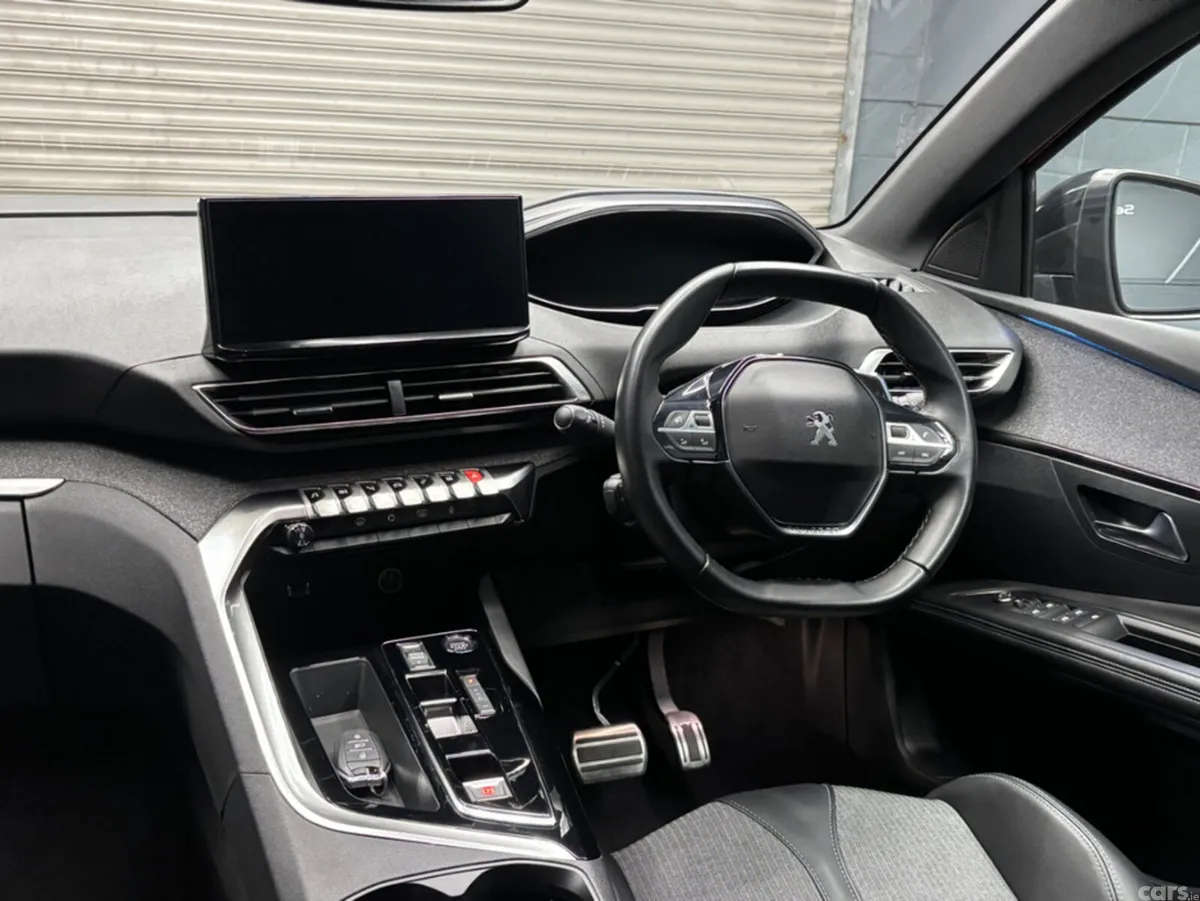 Peugeot 3008 MPV, Diesel, 2024, Red