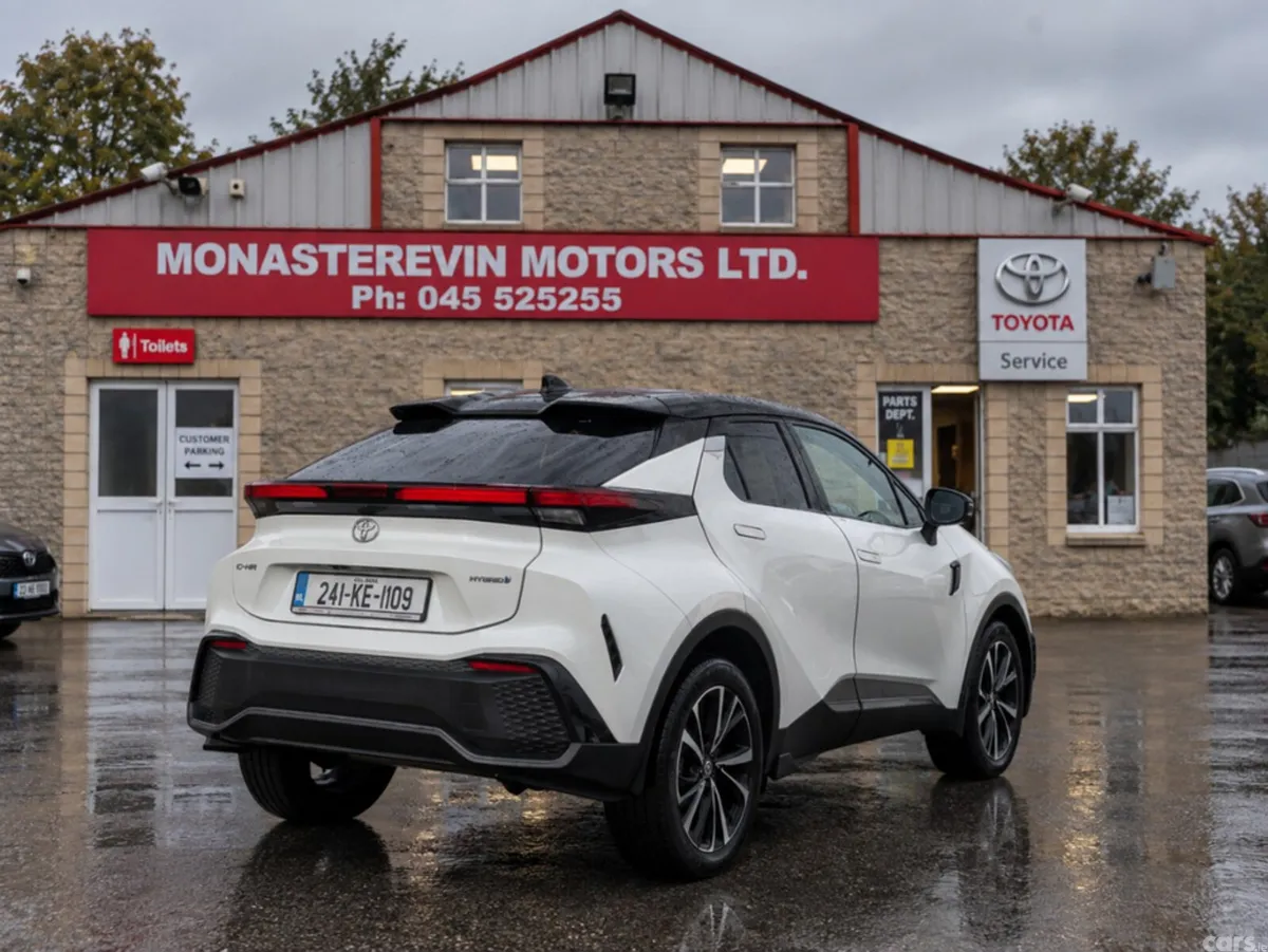 Toyota C-HR Hatchback, Petrol Hybrid, 2024, White