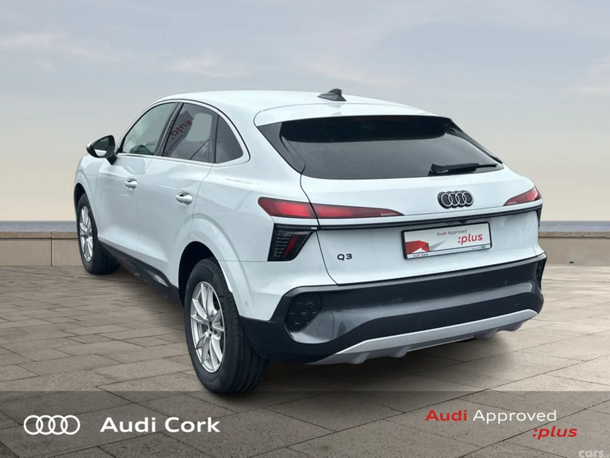 Audi Q3 Hatchback, Diesel, 2026, White