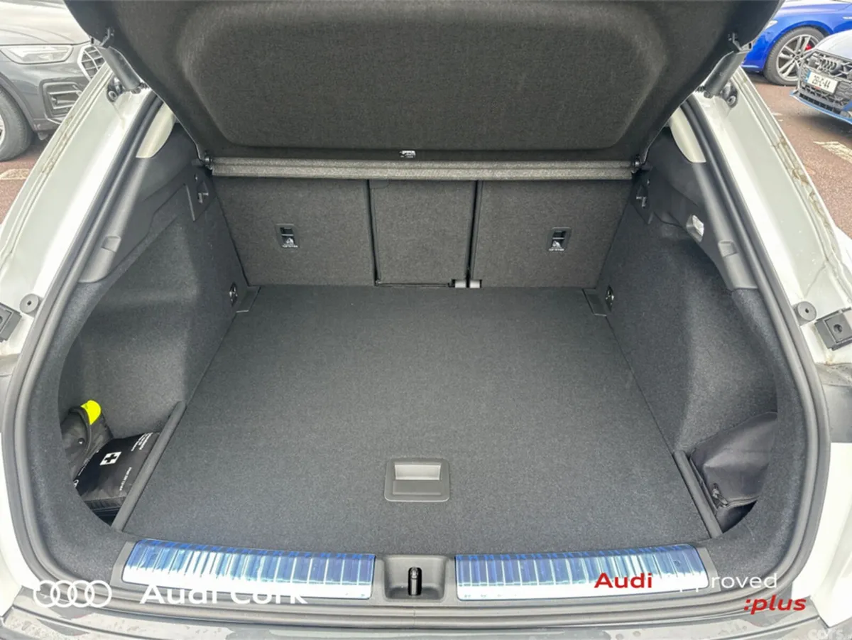 Audi Q3 Hatchback, Diesel, 2026, White