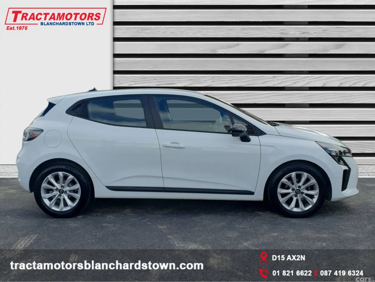 Renault Clio Hatchback, Petrol, 2024, White