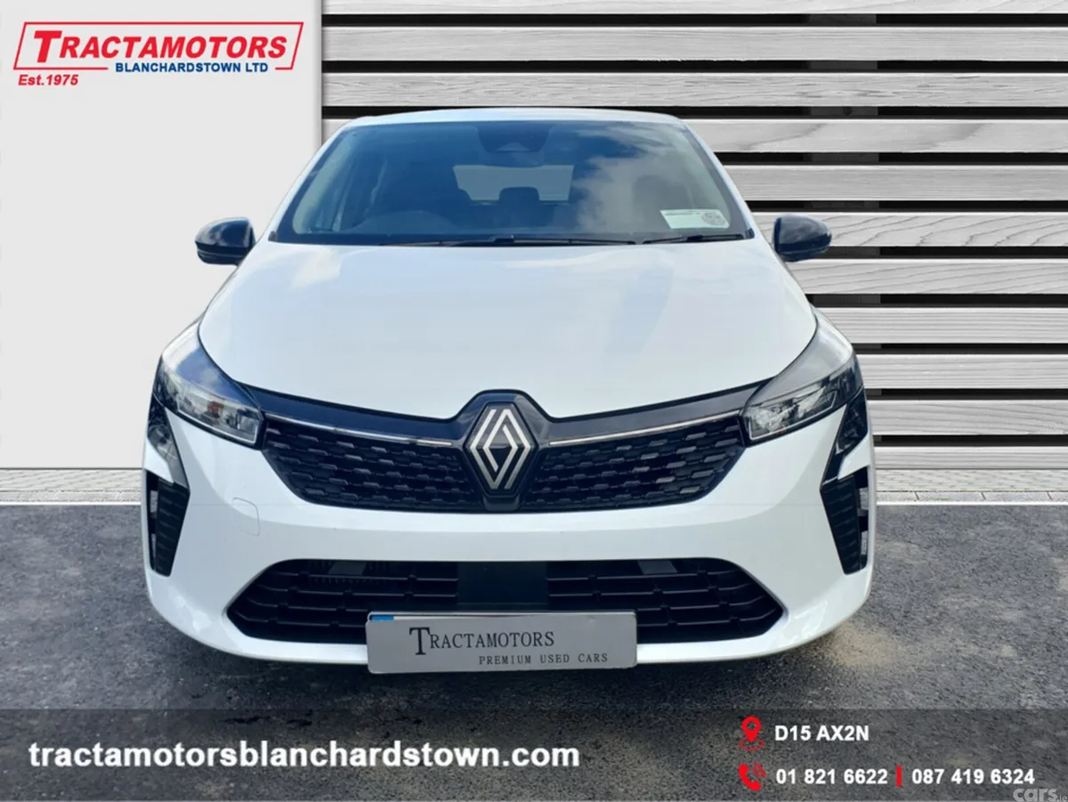 Renault Clio Hatchback, Petrol, 2024, White
