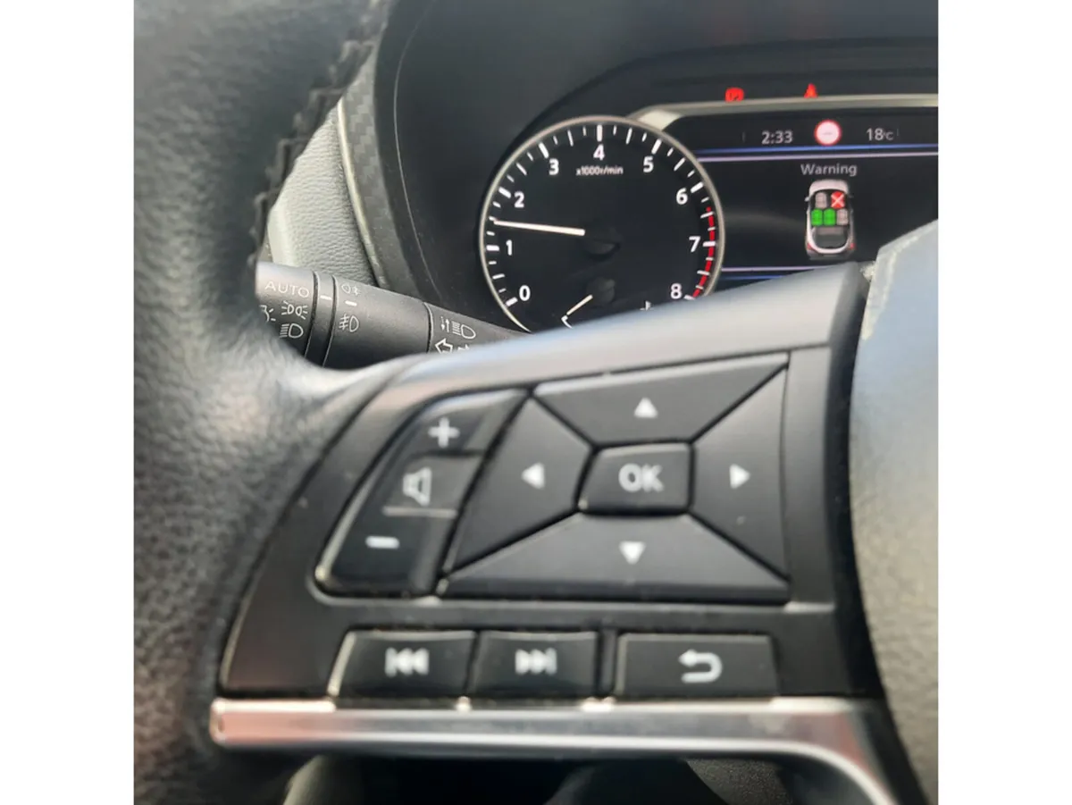 Nissan Juke MPV, Petrol, 2021, White