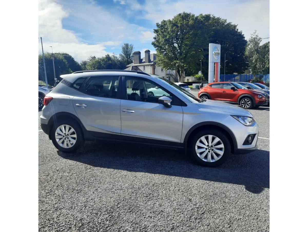 SEAT Arona Hatchback, Petrol, 2021, Grey