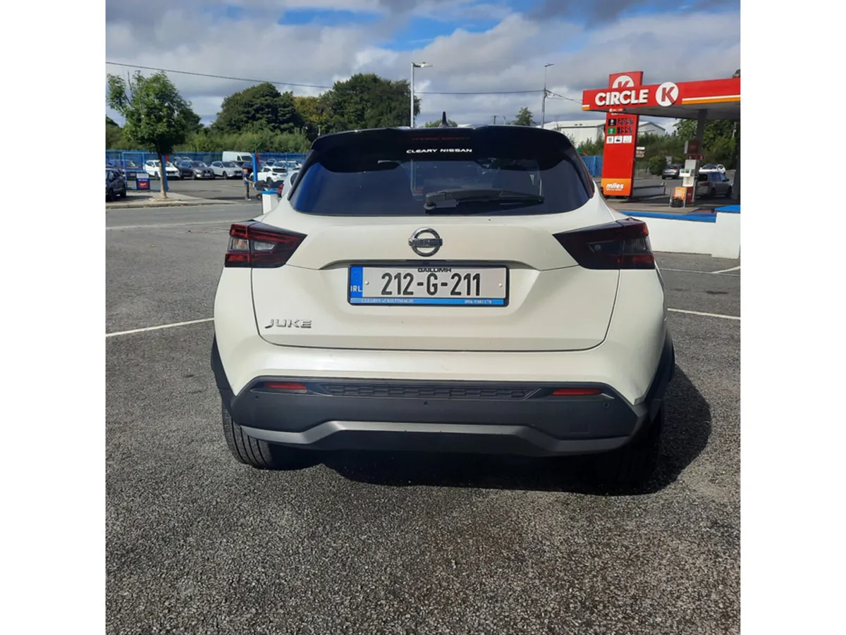 Nissan Juke MPV, Petrol, 2021, White