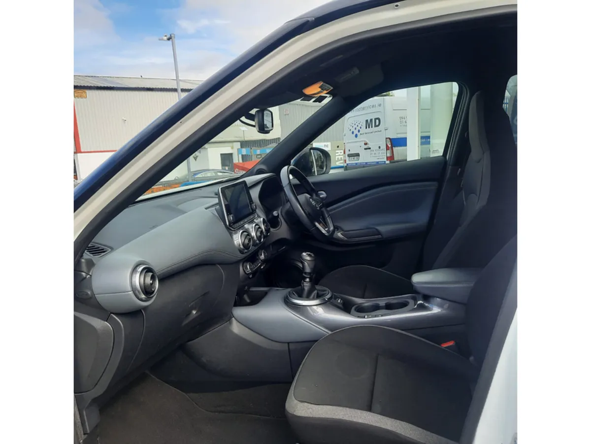 Nissan Juke MPV, Petrol, 2021, White