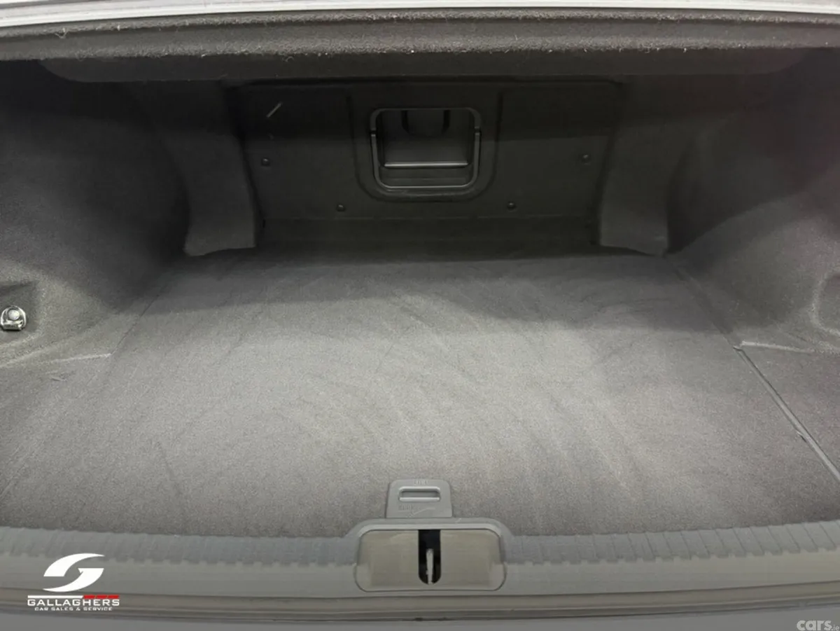 Lexus ES Saloon, Petrol Hybrid, 2021, Silver