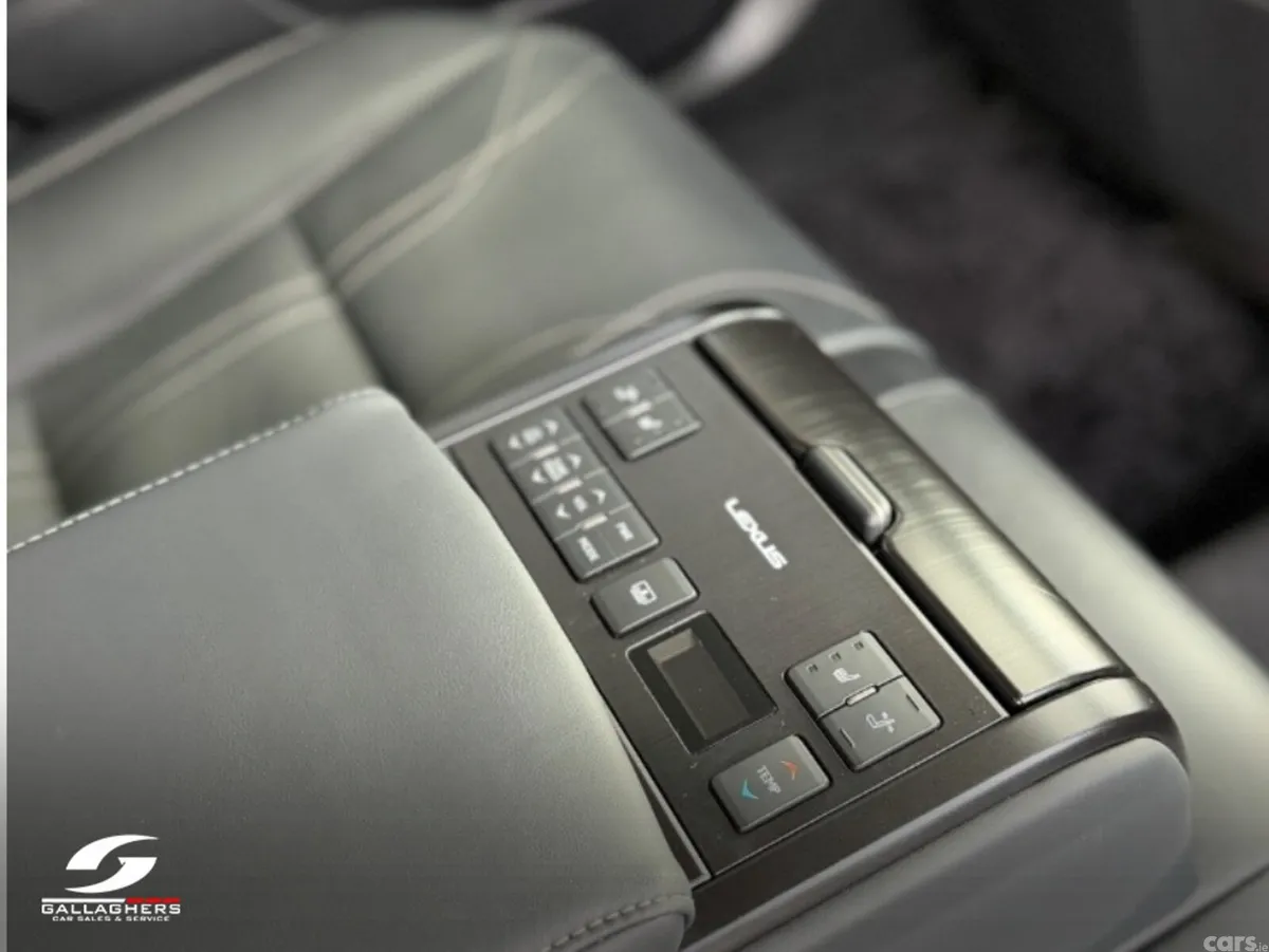 Lexus ES Saloon, Petrol Hybrid, 2021, Silver