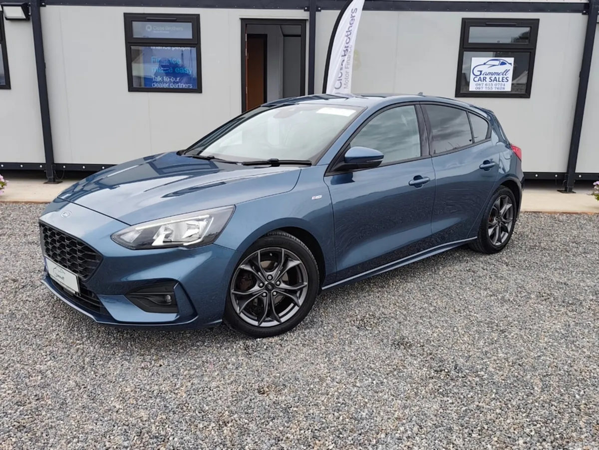 Ford Focus Hatchback, Diesel, 2018, Blue