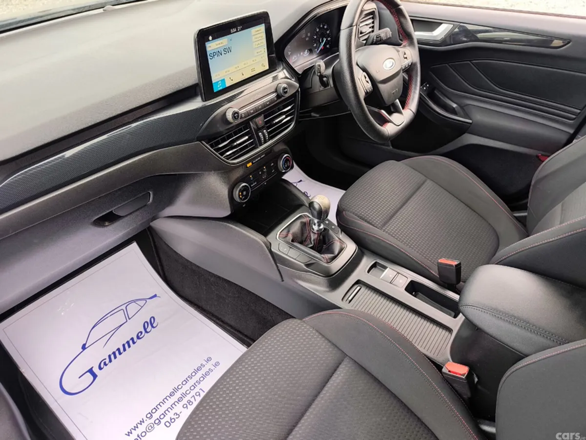 Ford Focus Hatchback, Diesel, 2018, Blue