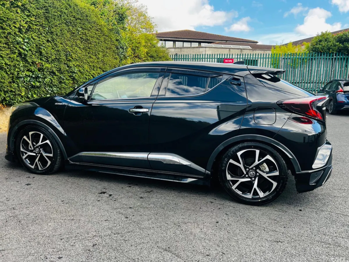 Toyota C-HR SUV, Petrol Hybrid, 2018, Black