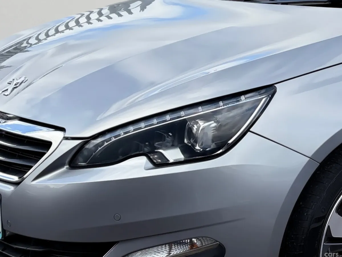 Peugeot 308 Hatchback, Diesel, 2017, Grey