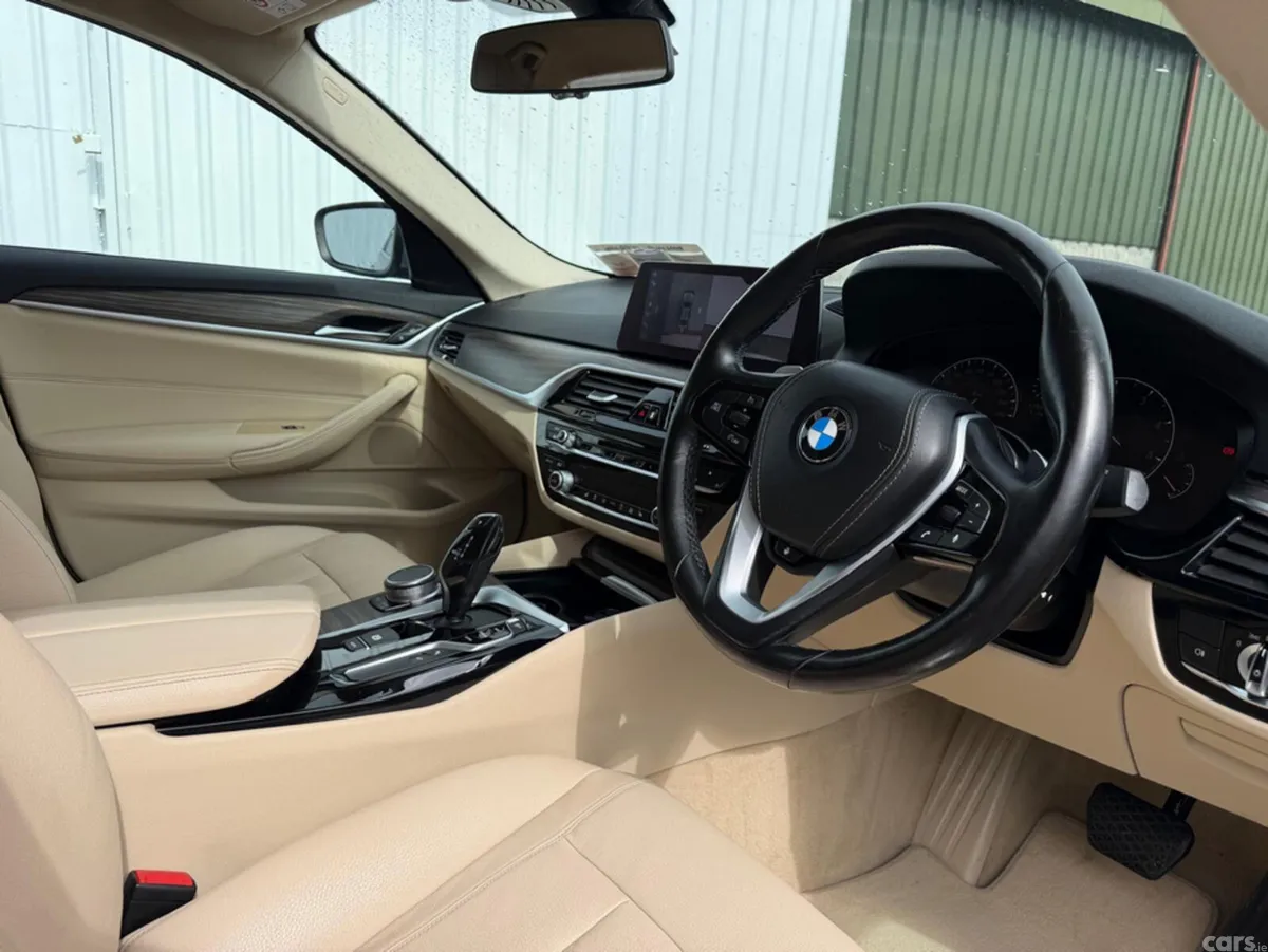 BMW 5-Series Saloon, Diesel, 2019, Blue