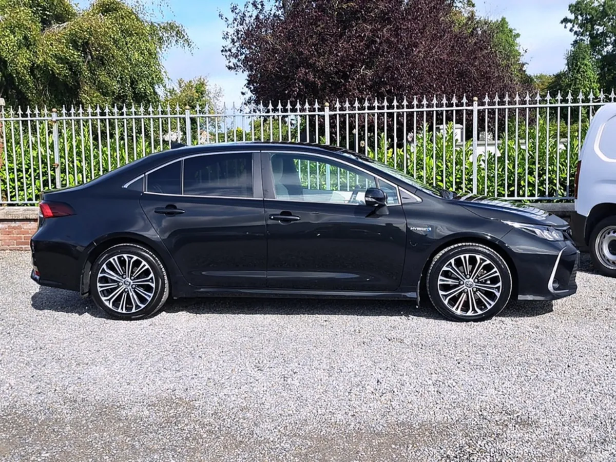 Toyota Corolla Saloon, Petrol Hybrid, 2021, Black