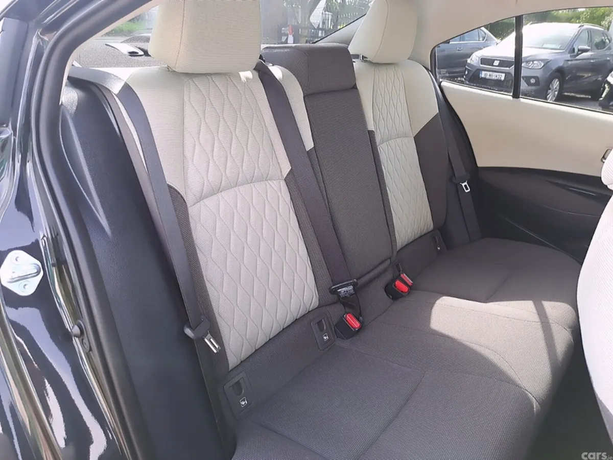 Toyota Corolla Saloon, Petrol Hybrid, 2021, Black