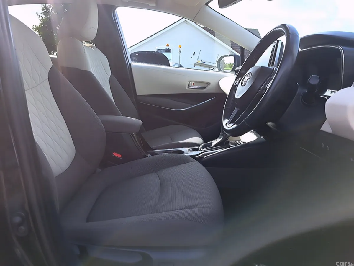 Toyota Corolla Saloon, Petrol Hybrid, 2021, Black