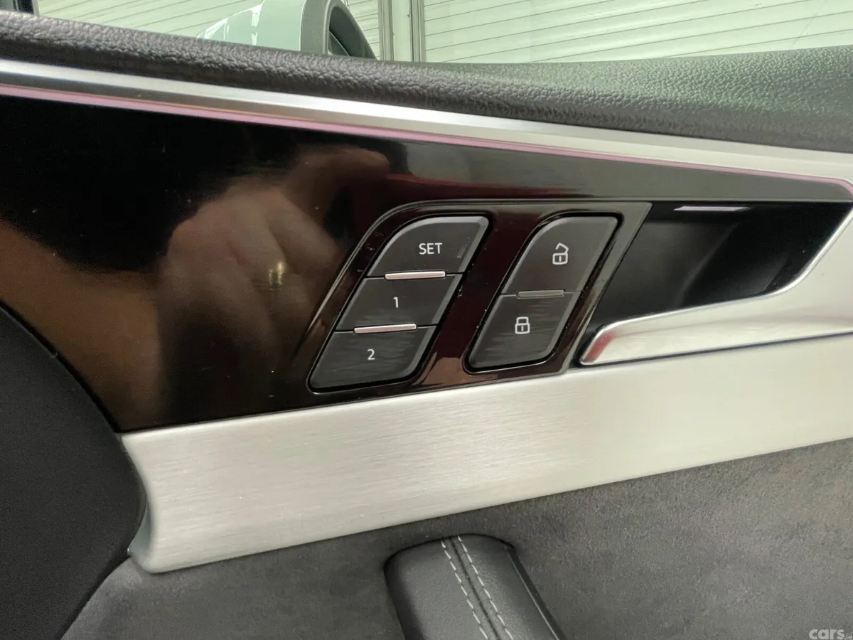 Volkswagen T-Roc Hatchback, Diesel, 2020, White