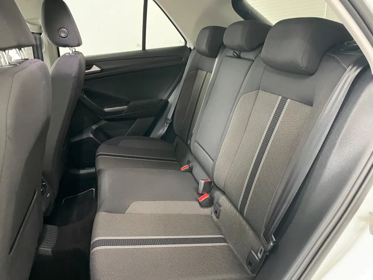 Volkswagen T-Roc Hatchback, Diesel, 2020, White