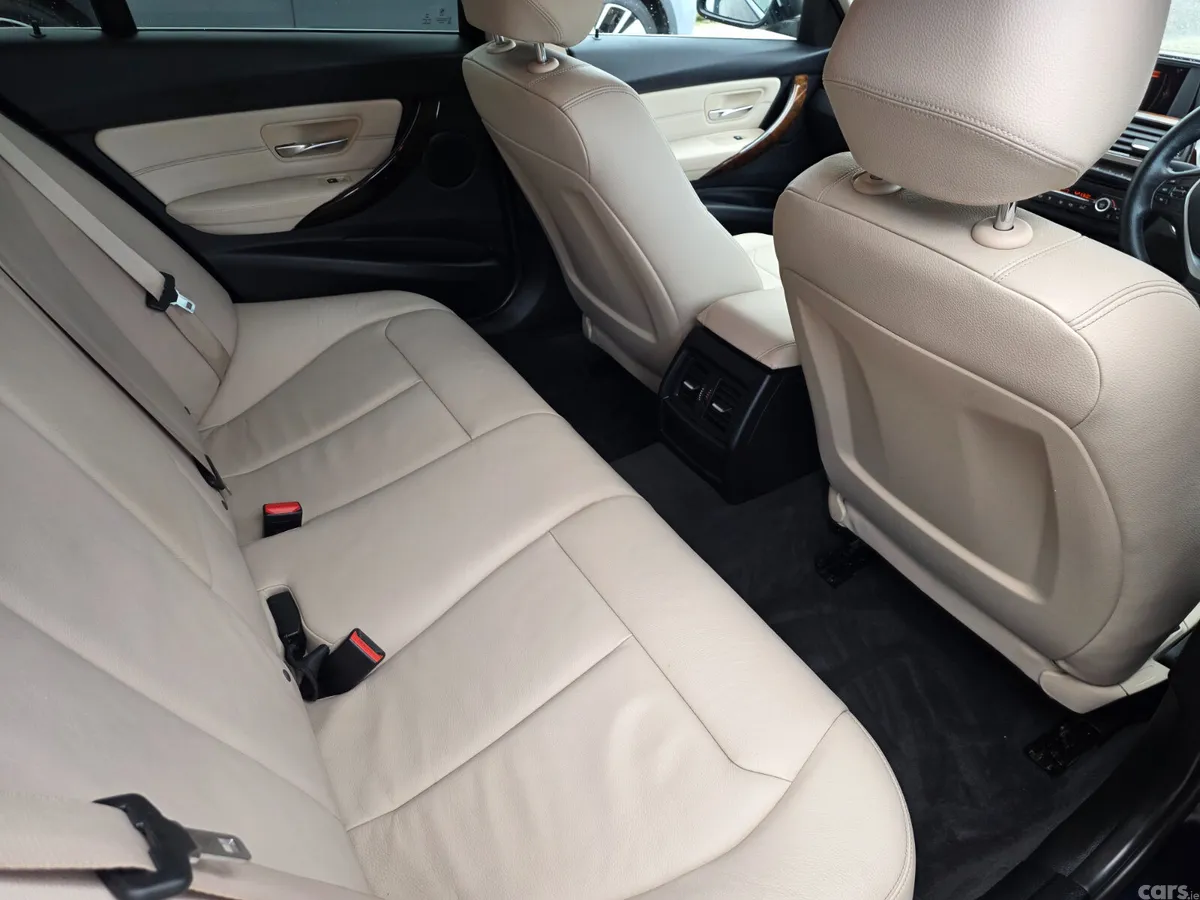 BMW 3-Series Saloon, Diesel, 2014, Blue