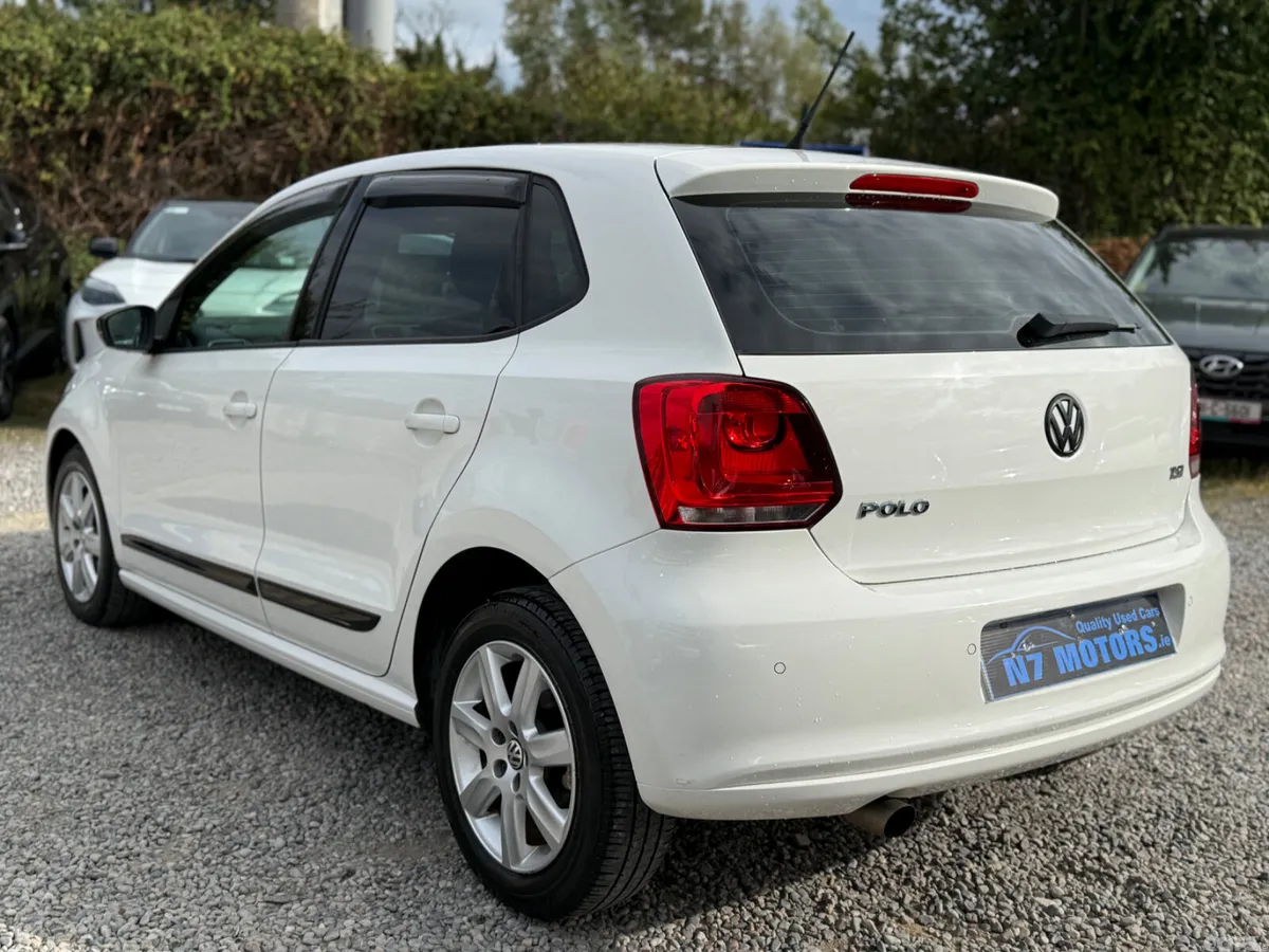 Volkswagen Polo Hatchback, Petrol, 2013, White