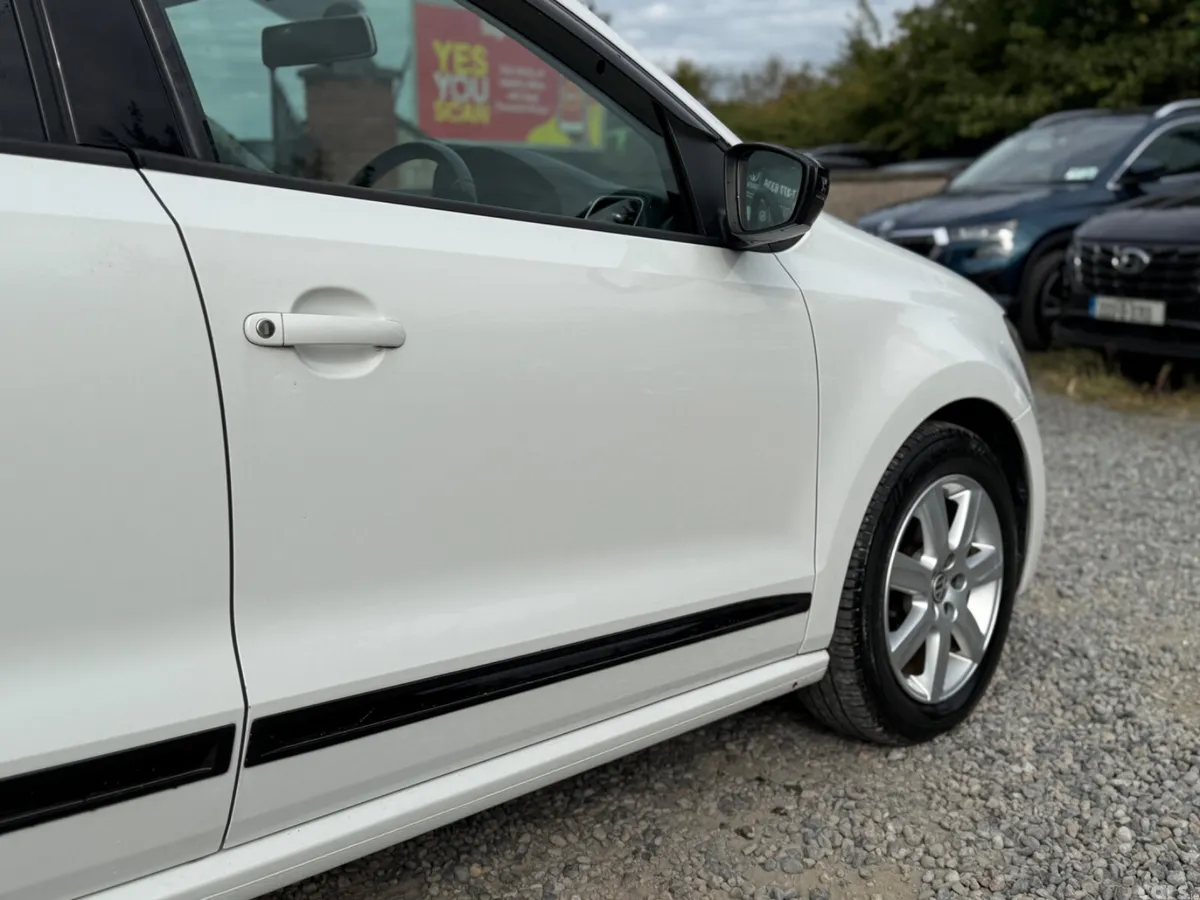 Volkswagen Polo Hatchback, Petrol, 2013, White