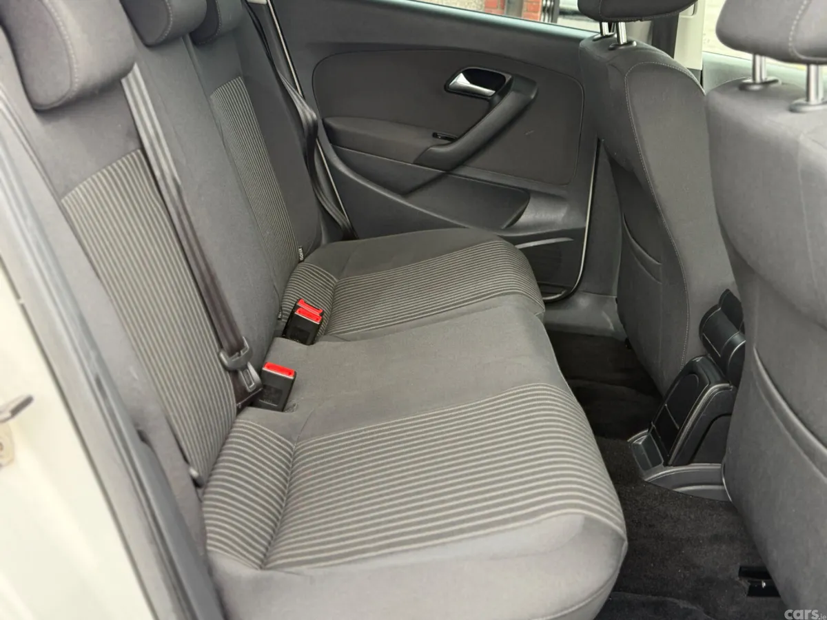 Volkswagen Polo Hatchback, Petrol, 2013, White