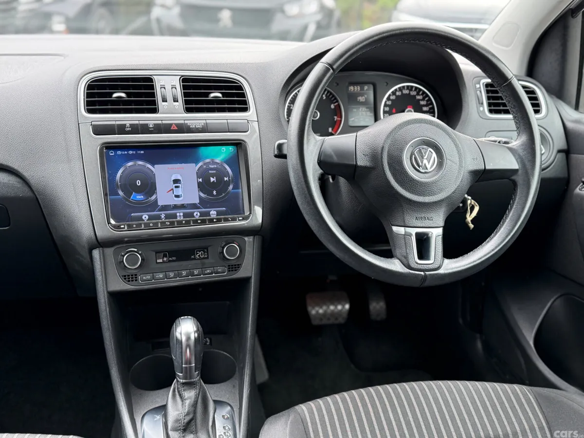 Volkswagen Polo Hatchback, Petrol, 2013, White