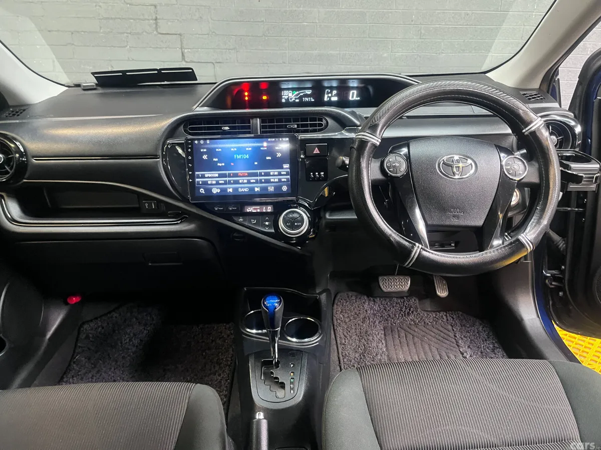 Toyota Aqua Hatchback, Petrol Hybrid, 2017, Blue