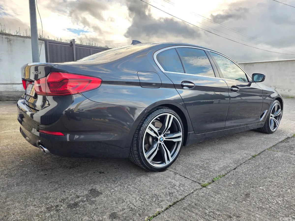 BMW 5-Series Saloon, Diesel, 2018, Grey