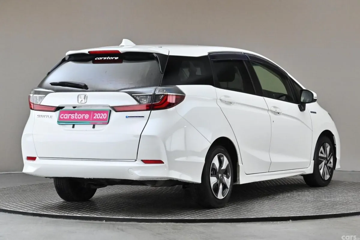 Honda Shuttle MPV, Petrol Hybrid, 2020, White