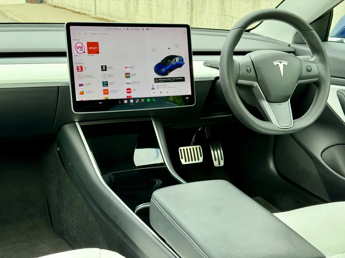 Tesla Model 3 Saloon, Electric, 2020, Blue