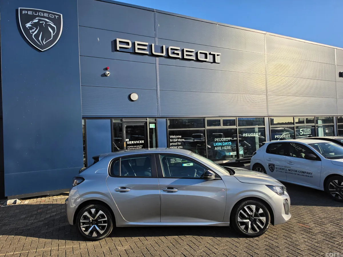 Peugeot 208 Hatchback, Petrol, 2025, Grey