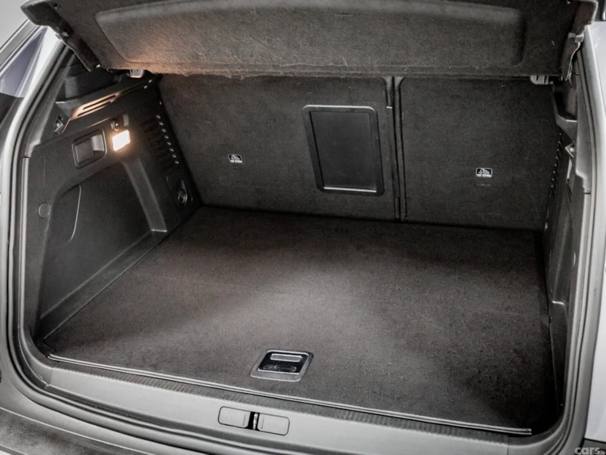 Peugeot 3008 SUV, Petrol Plug-in Hybrid, 2021, Grey