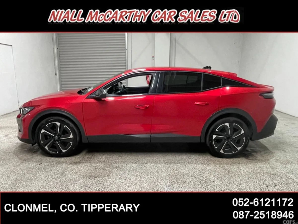 Peugeot 408 Hatchback, Petrol, 2025, Red