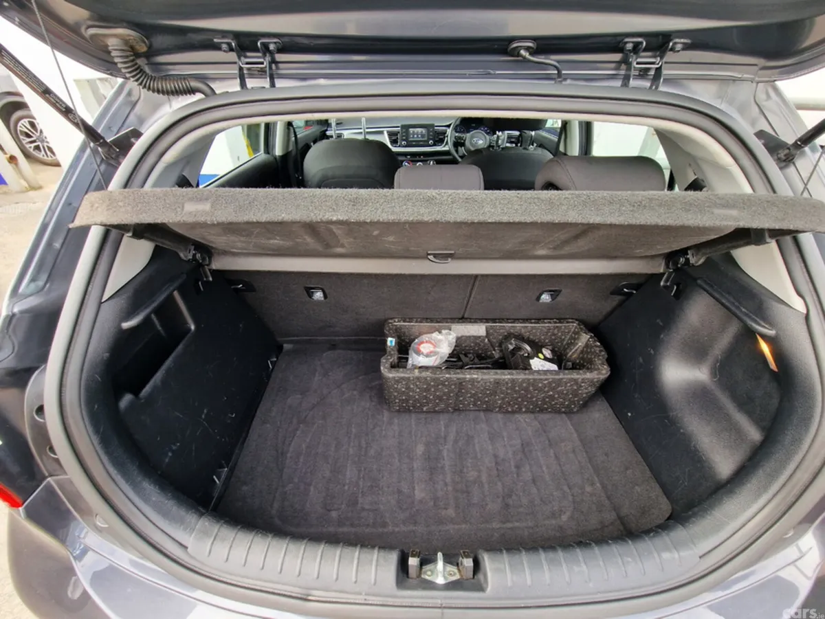 Kia Rio Hatchback, Diesel, 2017, Grey