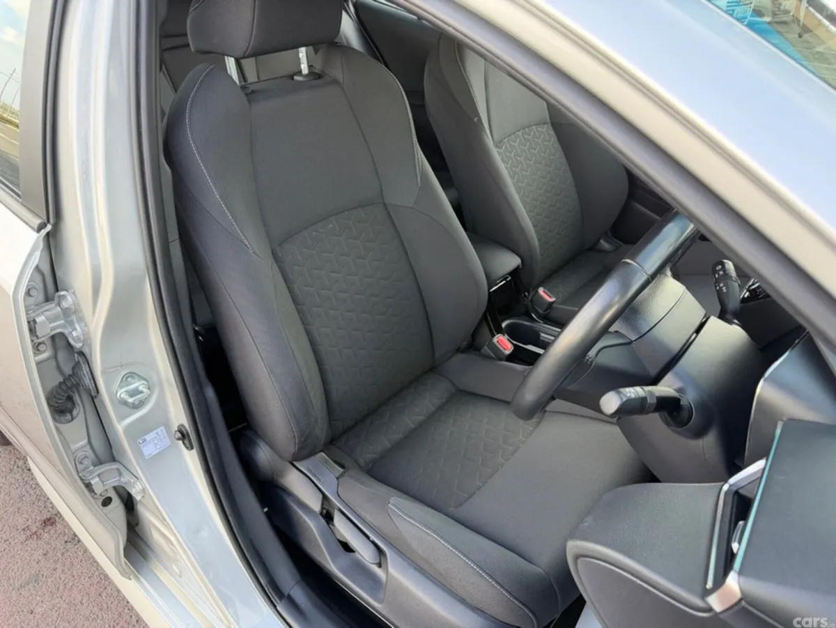 Toyota Corolla Hatchback, Petrol Hybrid, 2019, Grey