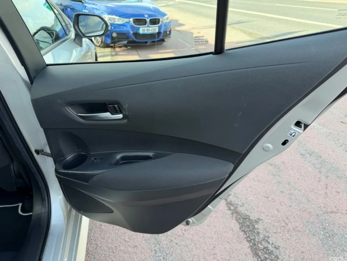 Toyota Corolla Hatchback, Petrol Hybrid, 2019, Grey