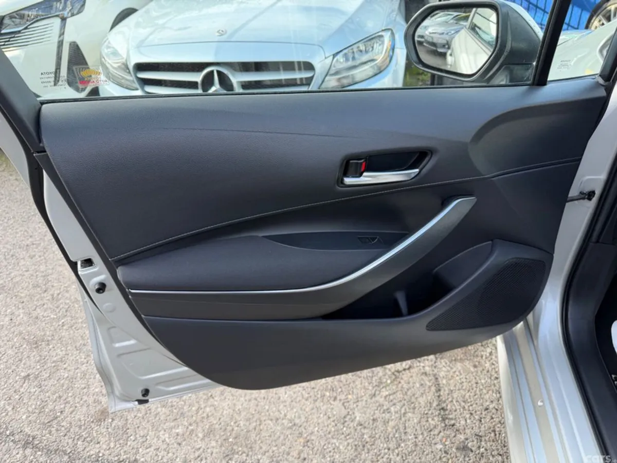Toyota Corolla Hatchback, Petrol Hybrid, 2019, Grey