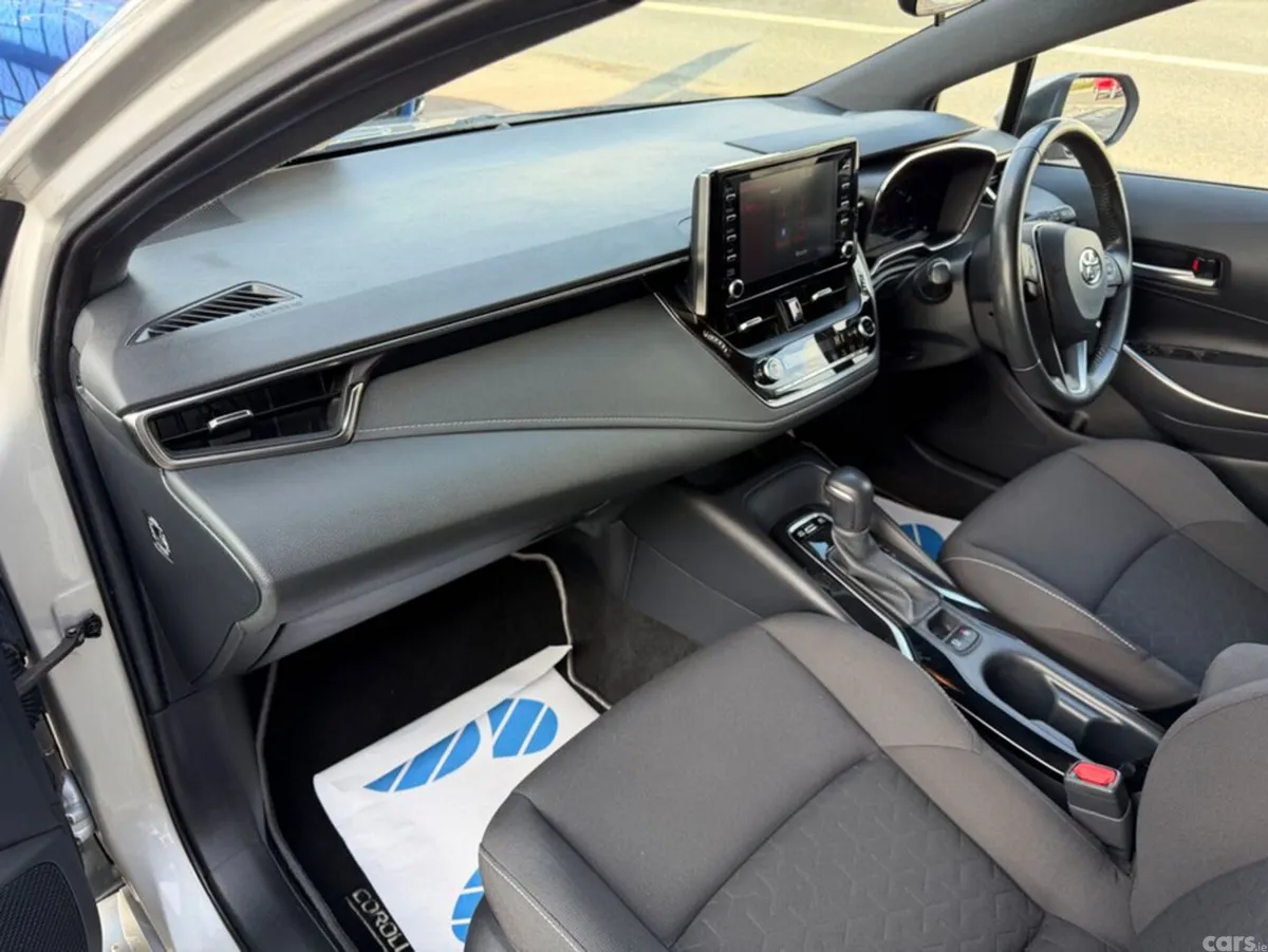 Toyota Corolla Hatchback, Petrol Hybrid, 2019, Grey